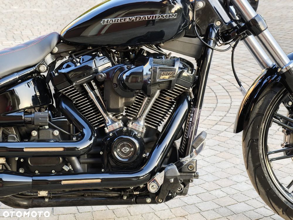 Harley-Davidson Softail Breakout - 22