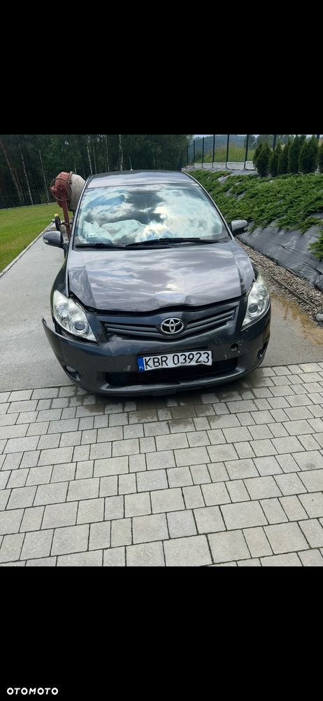 Toyota Auris 1.4 D-4D Luna EU5 - 1