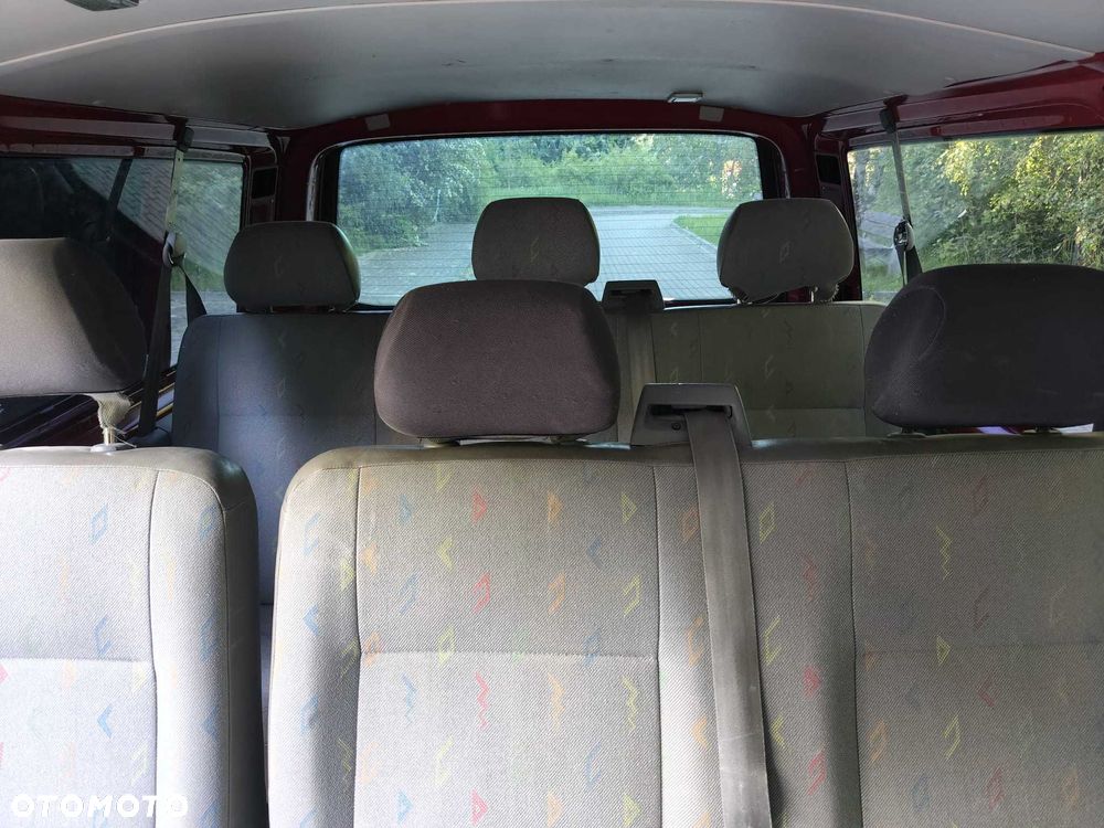 Volkswagen Transporter - 8