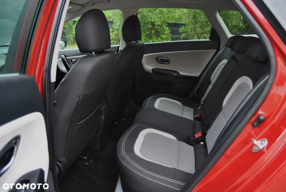 Kia Ceed 1.6 GDI DCT Vision - 6