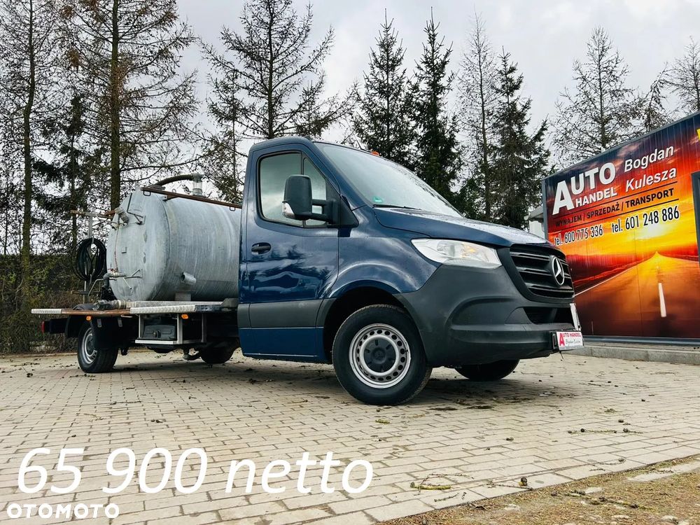 Mercedes-Benz Sprinter - 2