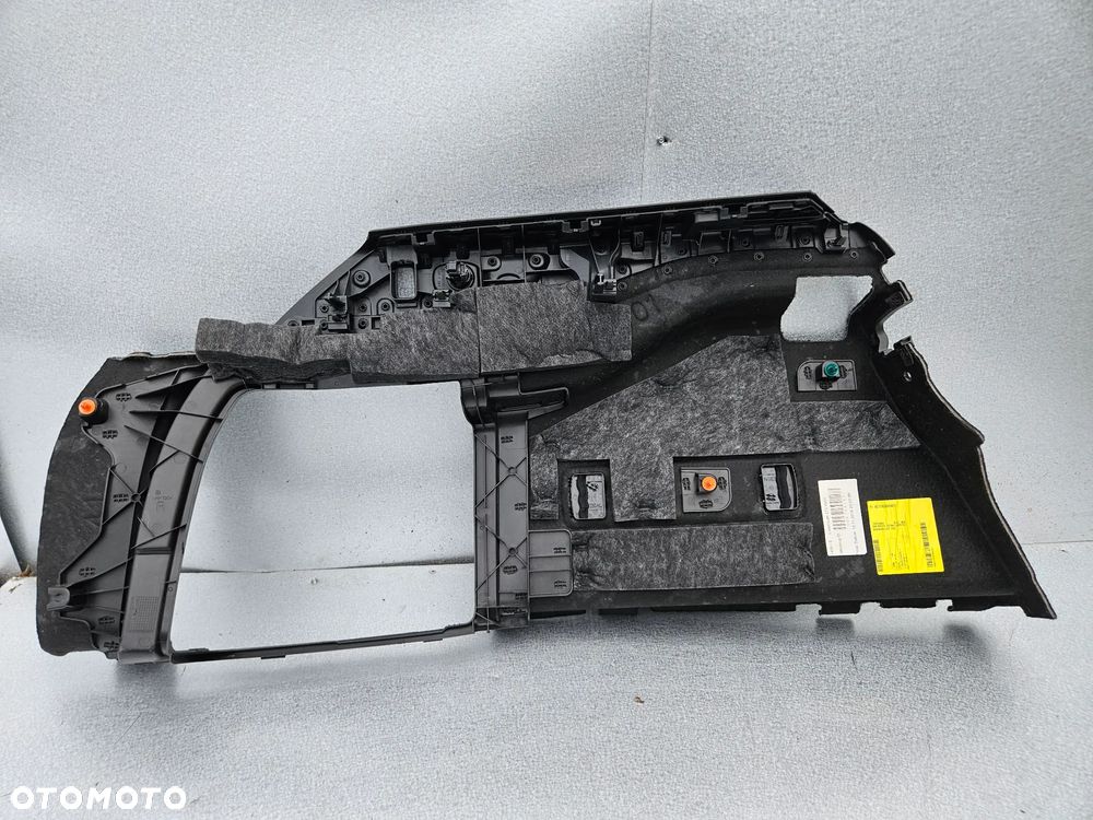 W213 Kombi boczek bagażnika - 2