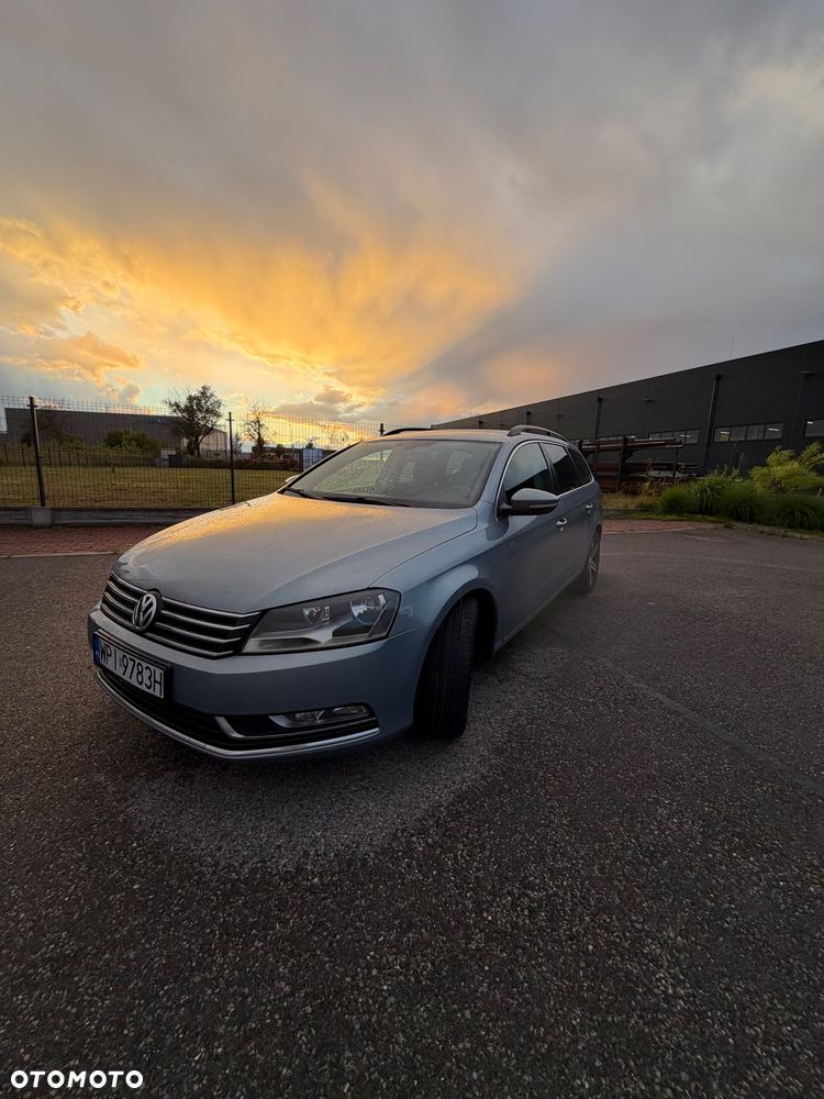 Volkswagen Passat 2.0 TDI DPF BlueMotion Technology Comfortline - 5