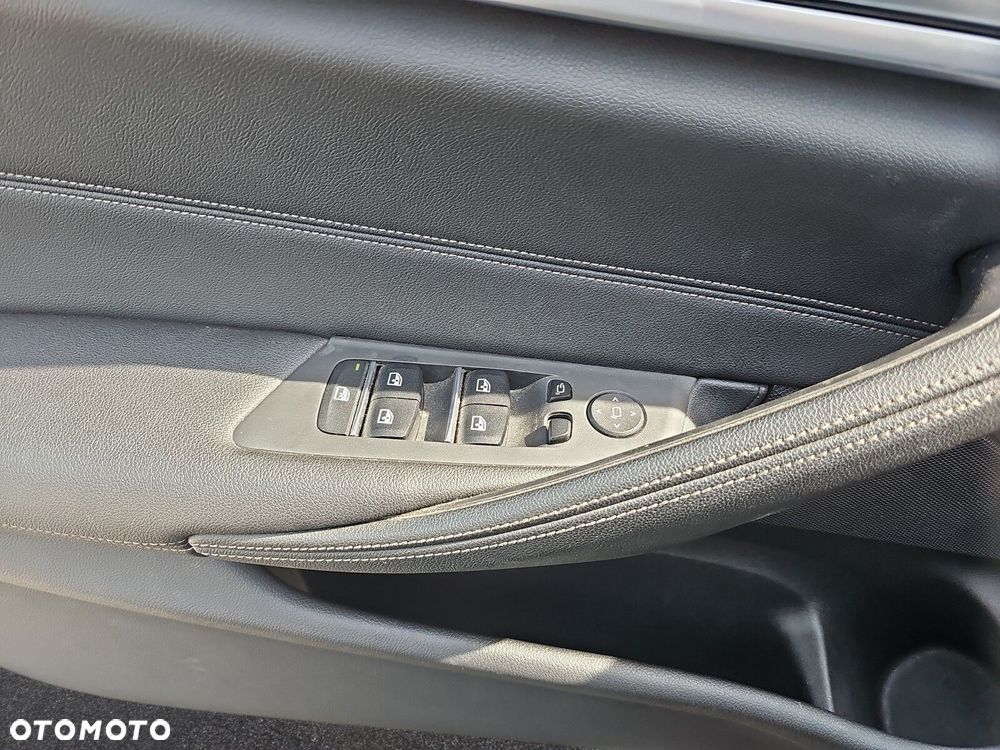 BMW Seria 5 - 17