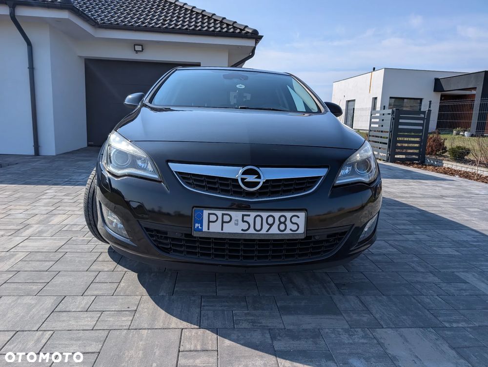 Opel Astra 2.0 CDTI DPF Edition - 11