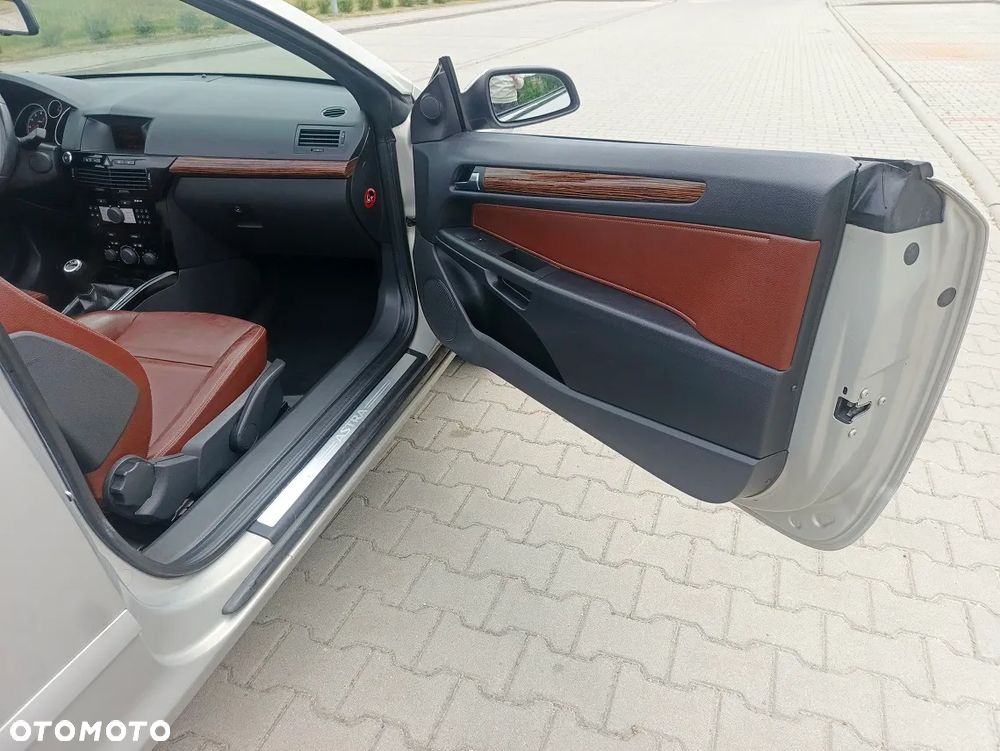 Opel Astra 1.6 Cosmo - 29