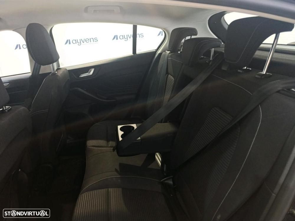 Ford Focus 1.5 TDCi ECOBlue Titanium - 5