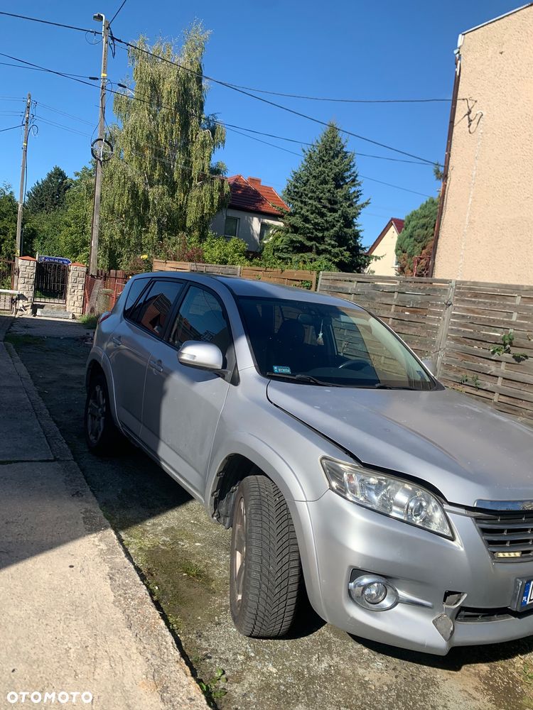 Toyota RAV4 - 2