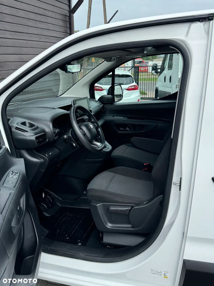 Toyota Proace City - 21
