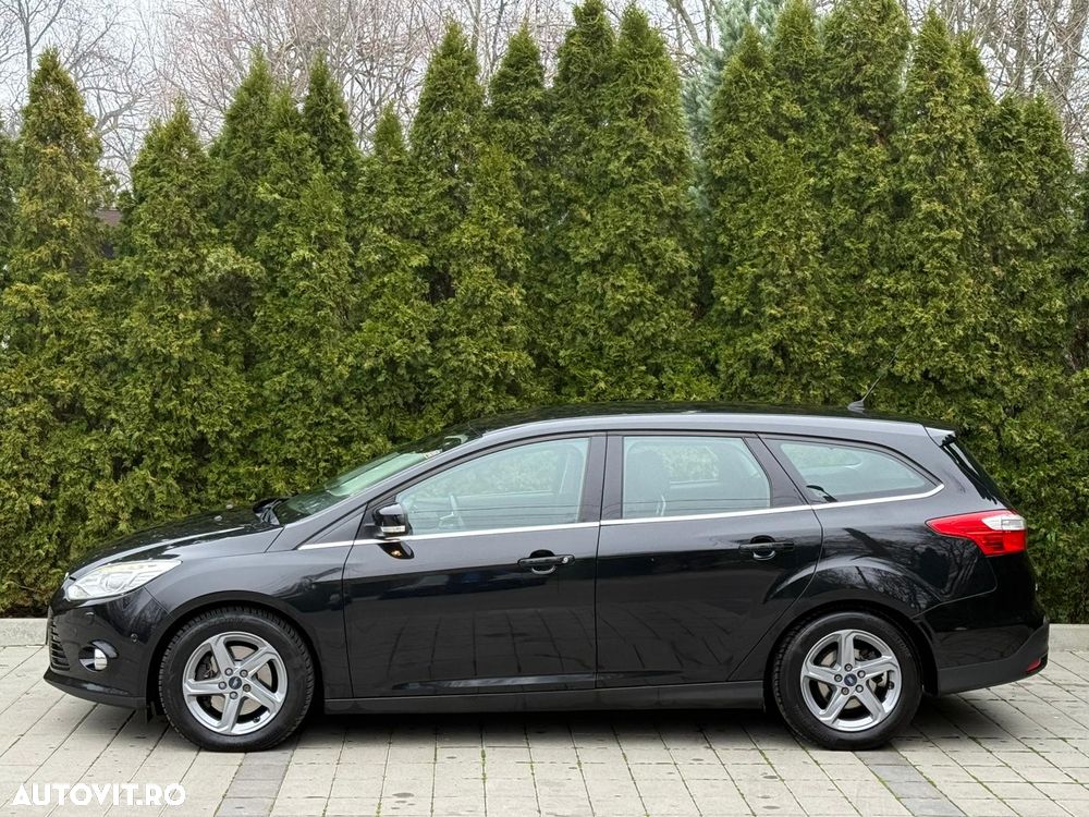 Ford Focus 2.0 TDCI DPF Titanium - 13