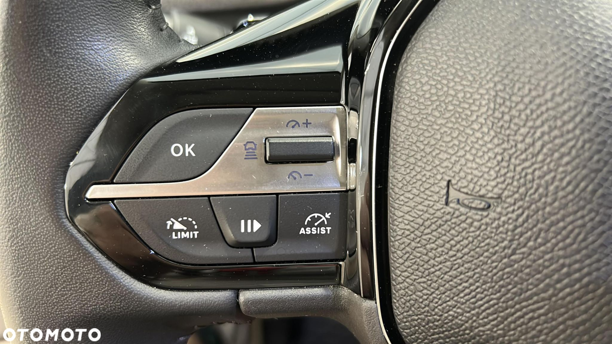 Peugeot 308 - 24
