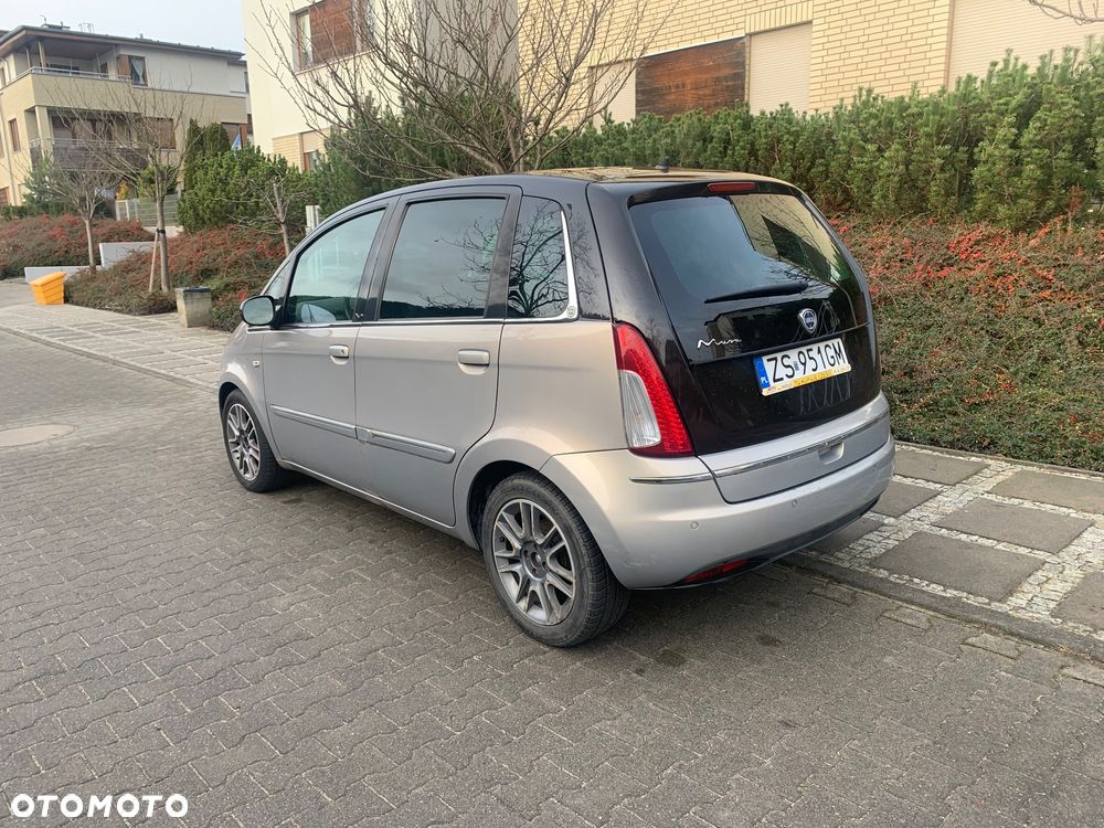 Lancia Musa 1.4 16v Automatik Platino Plus - 4