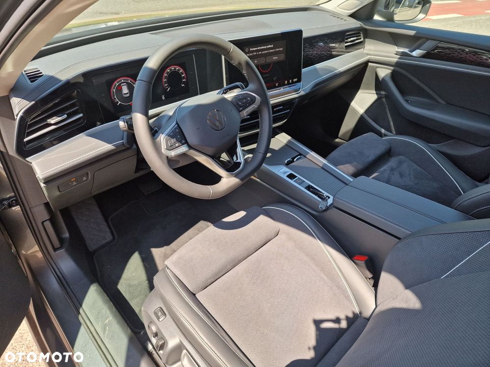 Volkswagen Passat - 9