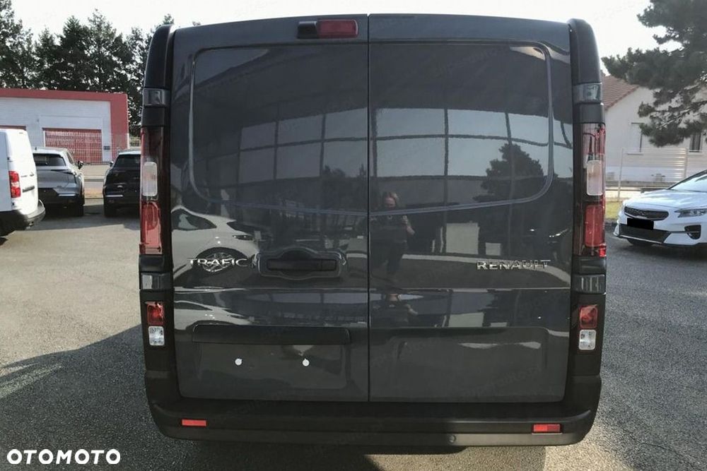 Renault Trafic L2H1 Extra 2.0 130KM DMC 2,5t - 12