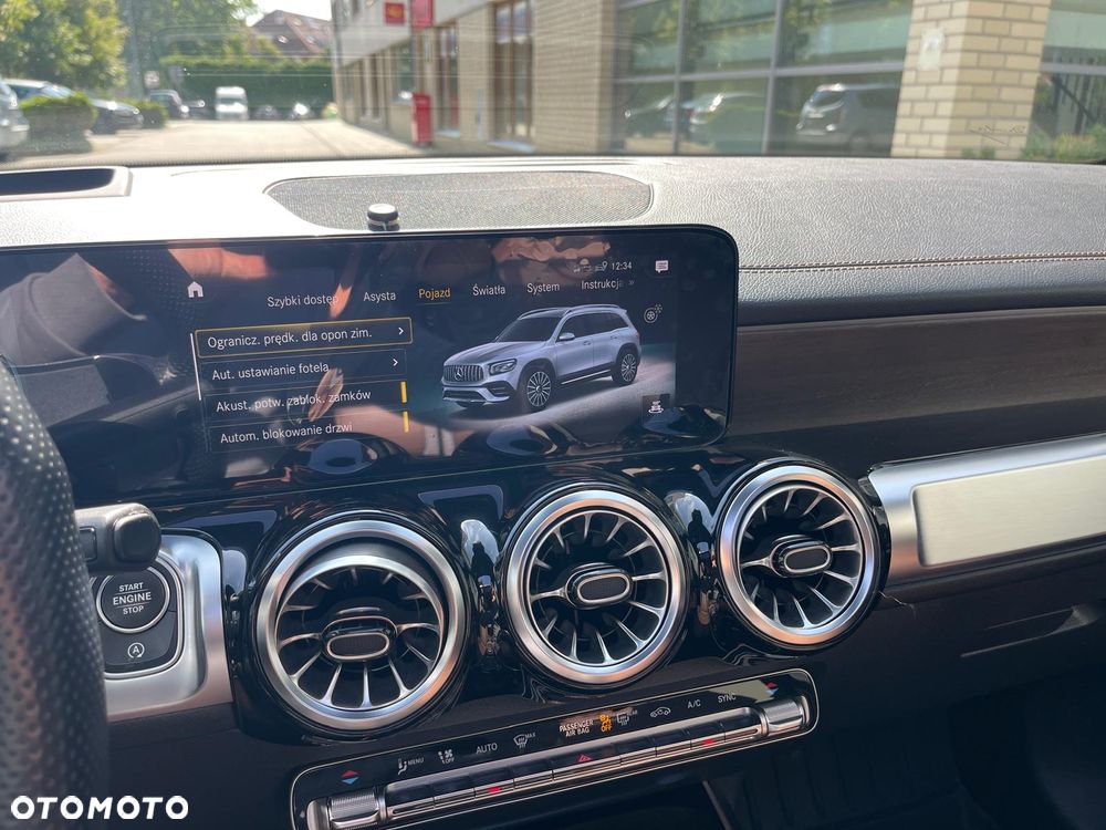 Mercedes-Benz GLB AMG 35 4-Matic - 32