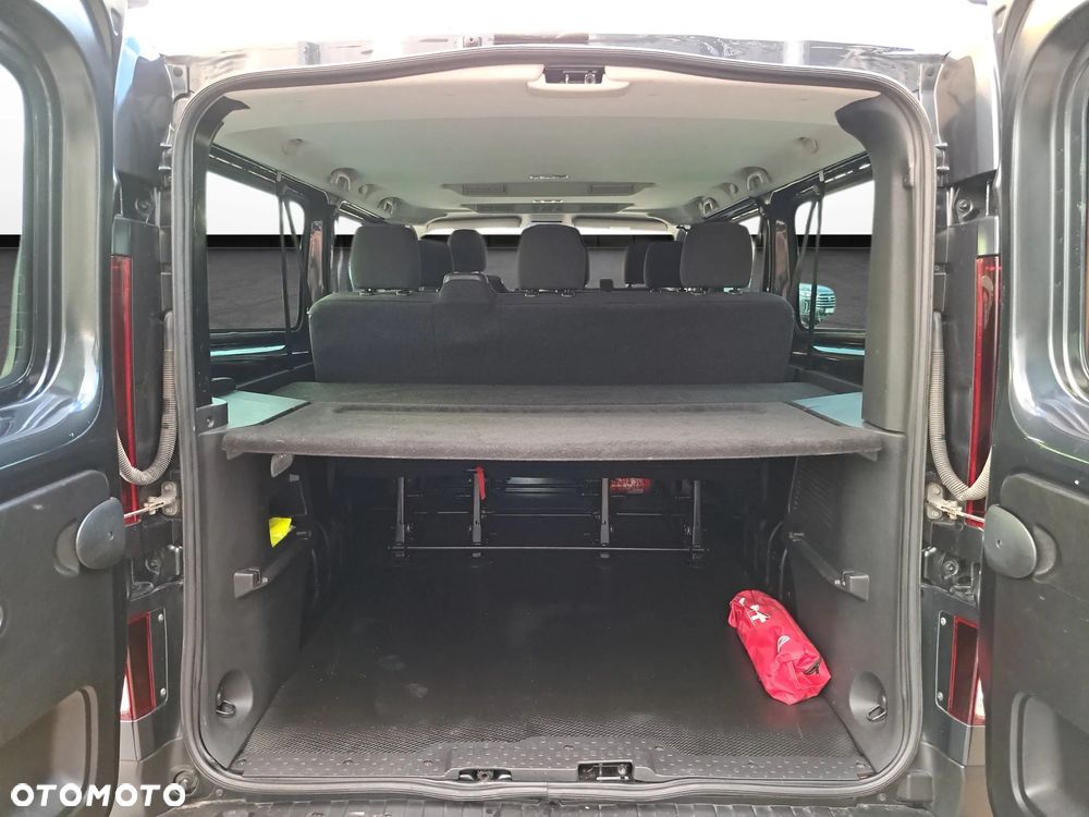 Renault Trafic - 28