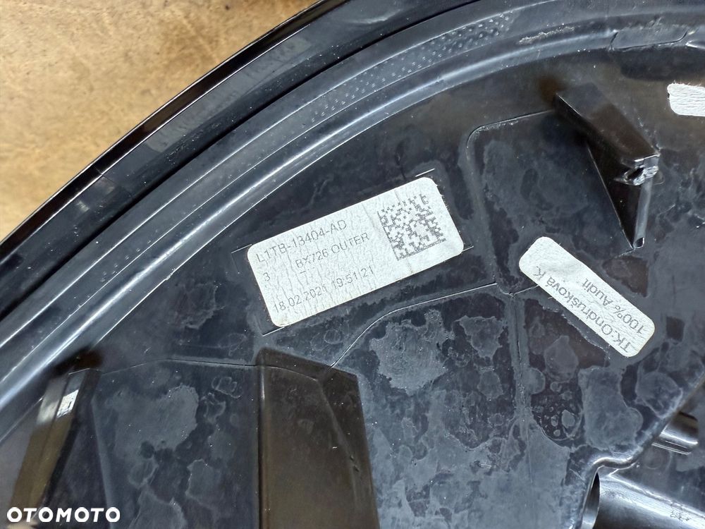 LAMPA PRAWA TYŁ W BŁOTNIK FORD PUMA MK2 L1TB-13404-AD - 2