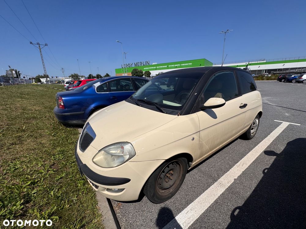 Lancia Ypsilon - 4