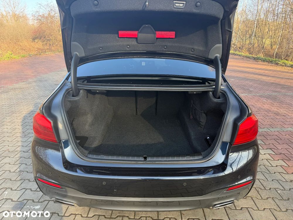 BMW Seria 5 530i xDrive M Sport sport - 16