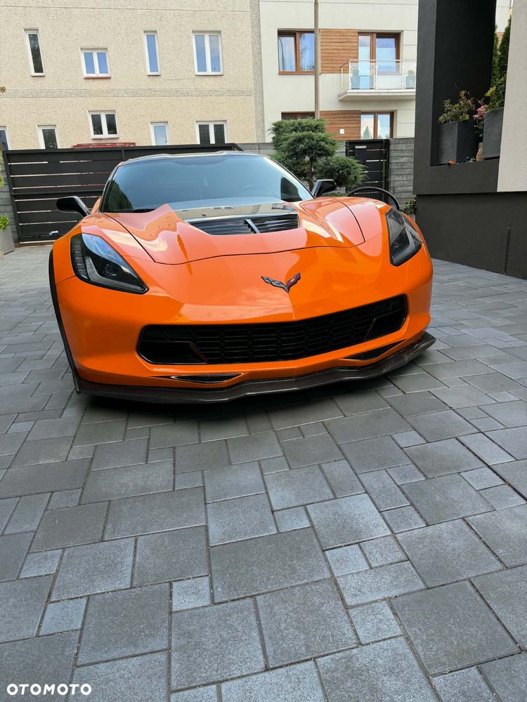 Chevrolet Corvette - 5