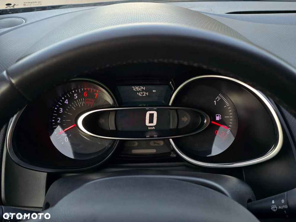 Renault Clio - 22