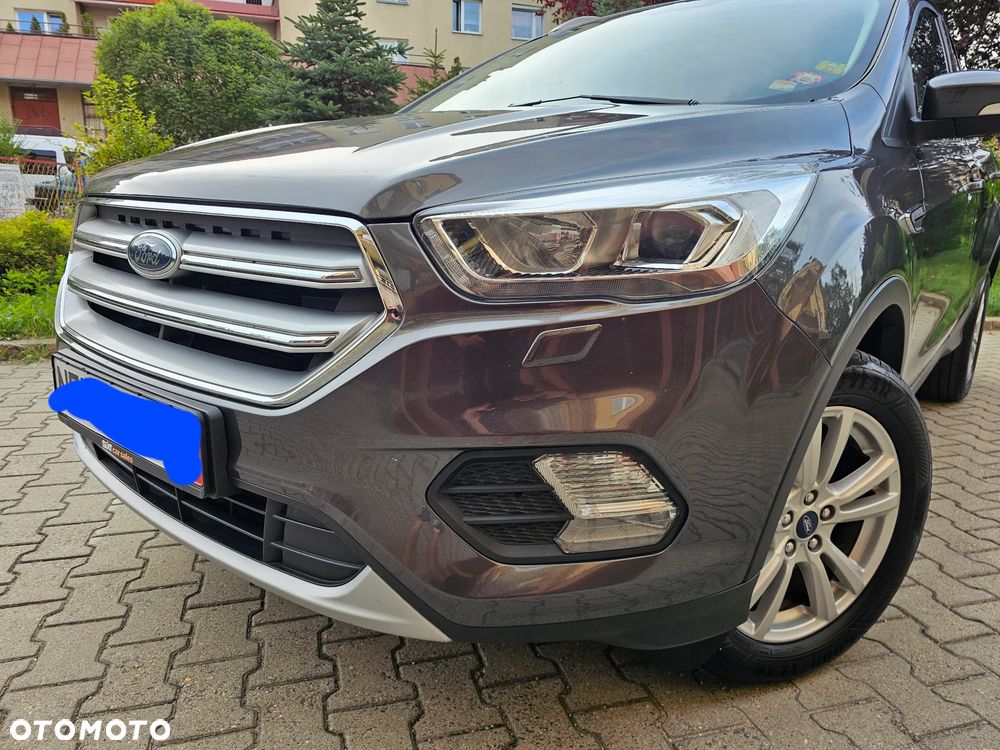 Ford Kuga - 1