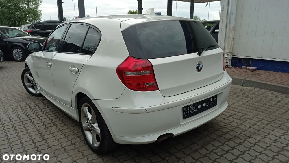 BMW Seria 1 116i - 20