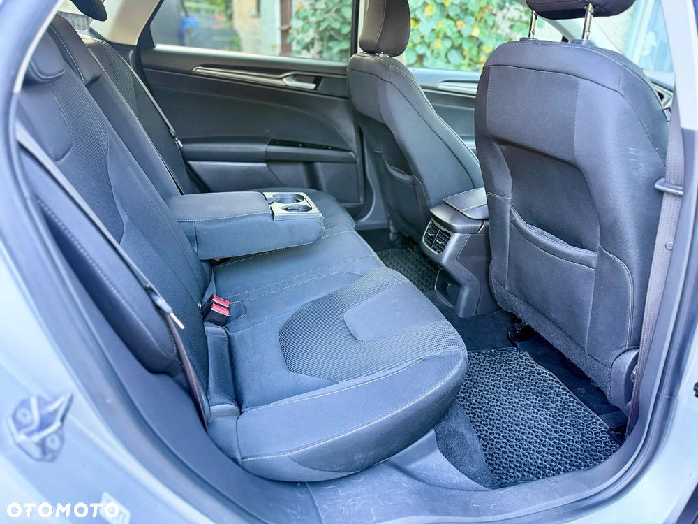 Ford Mondeo 2.0 EcoBlue Titanium - 25