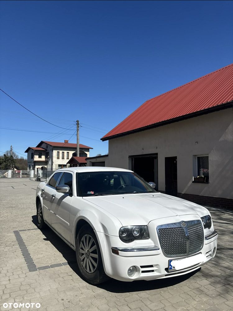 Chrysler 300C 2.7 V6 - 1