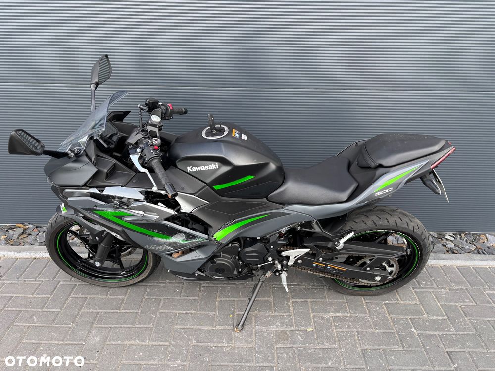 Kawasaki Ninja - 2