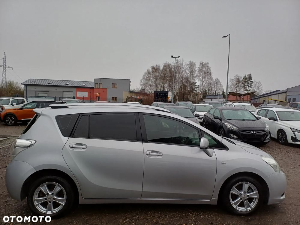 Toyota Verso 2.0 D-4D 2010 7os - 8
