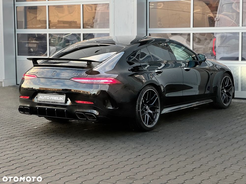 Mercedes-Benz AMG GT 63 S 4Matic+ Speedshift MCT 9G - 9