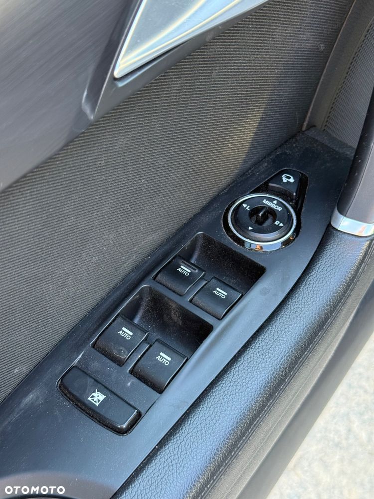 Hyundai i40 Kombi blue 1.7 CRDi Premium - 12