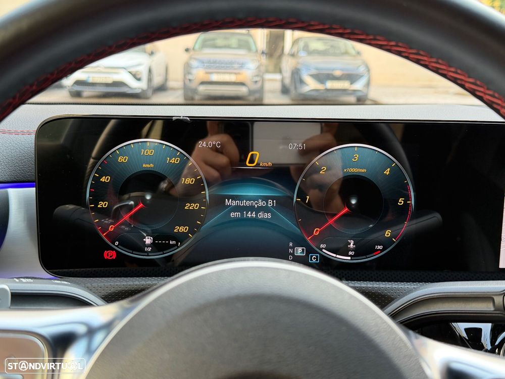 Mercedes-Benz CLA 180 d - 9