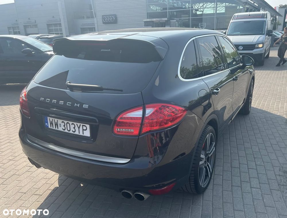 Porsche Cayenne Turbo - 4