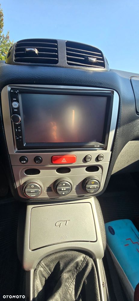 Alfa Romeo GT 1.9JTD 16V Impression - 8