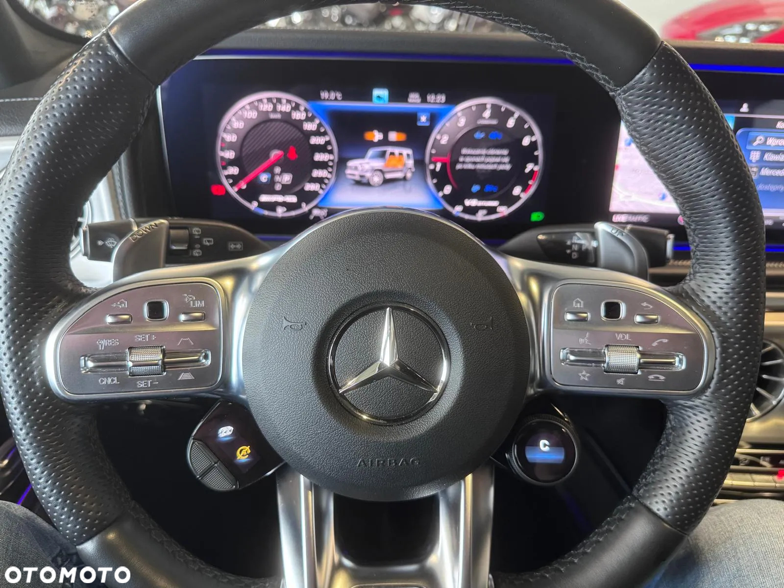 Mercedes-Benz Klasa G AMG 63 - 29