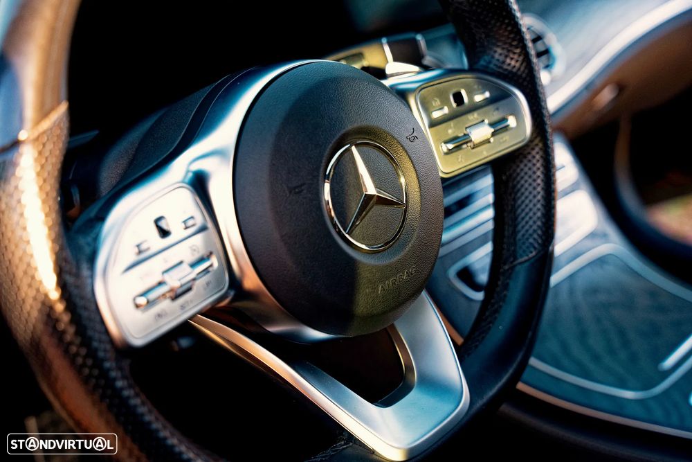 Mercedes-Benz E 300 de AMG Line - 19