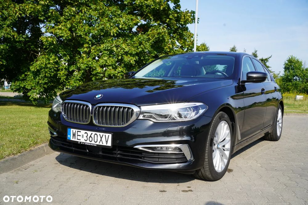 BMW Seria 5 530i xDrive Luxury Line - 1