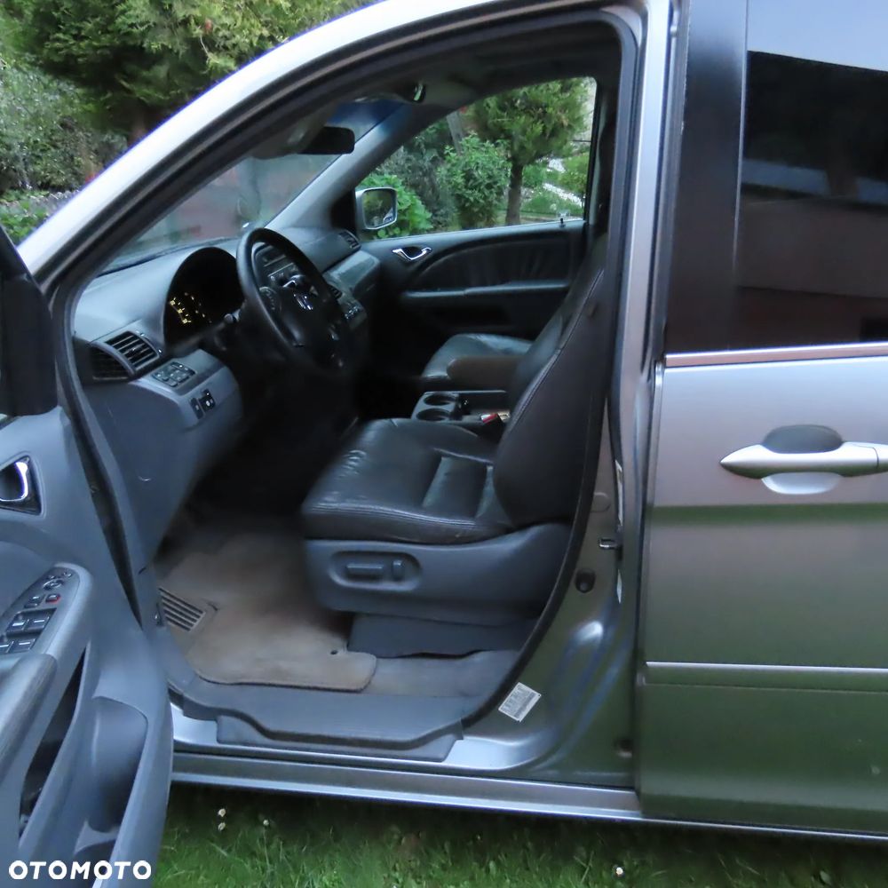 Honda Odyssey 3.5 LX - 7