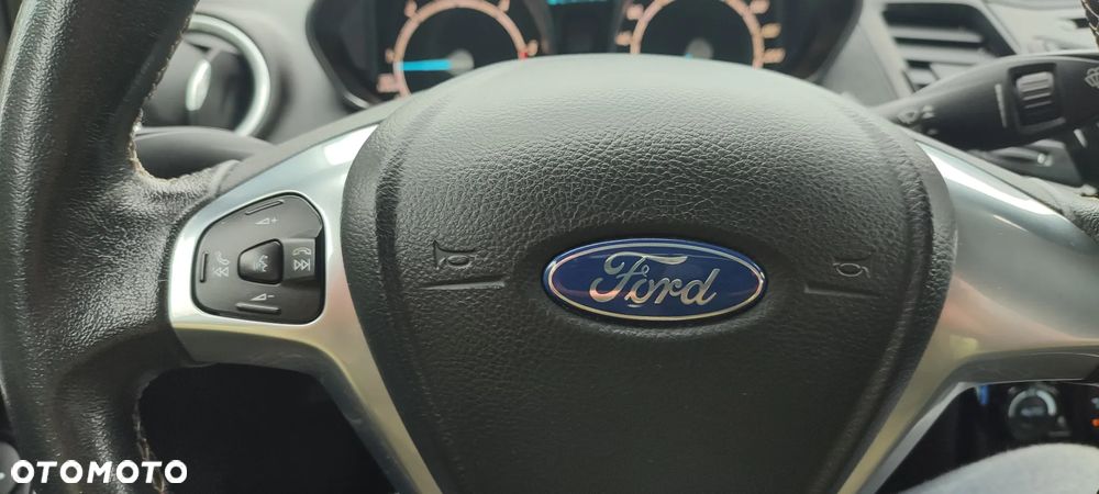 Ford Fiesta 1.5 TDCi Titanium - 16