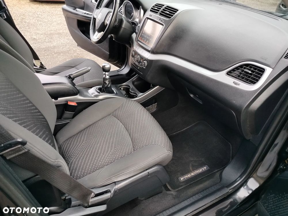 Fiat Freemont 2.0 Multijet 16V DPF Urban - 23