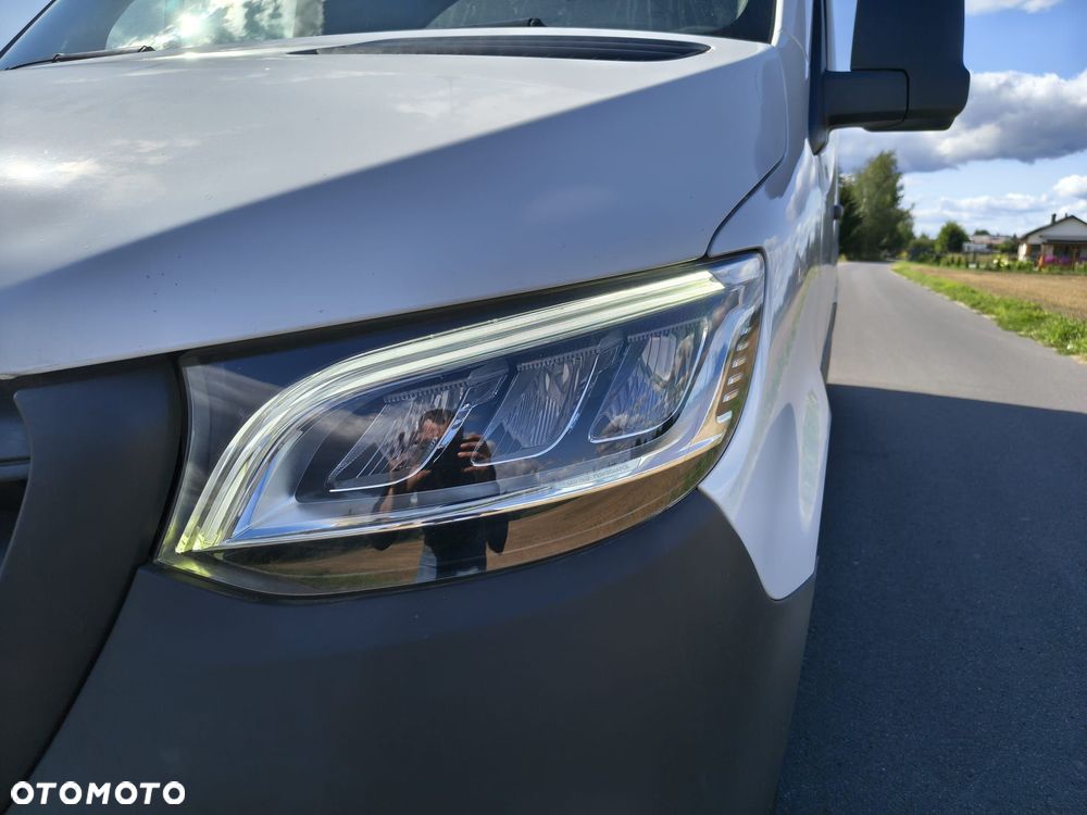 Mercedes-Benz Sprinter - 10
