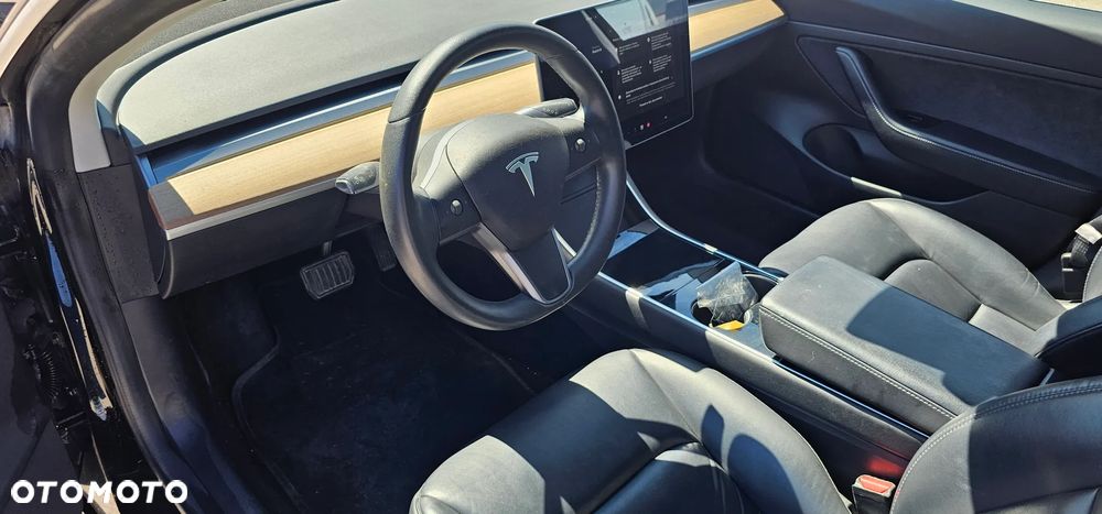 Tesla Model 3 Standard Reichweite Plus Hinterradantrieb - 18
