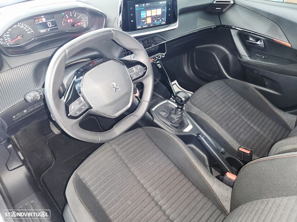 Peugeot 2008 - 24