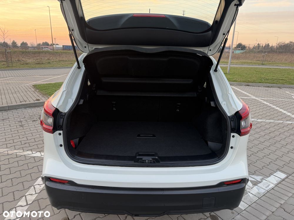 Nissan Qashqai 1.2 DIG-T Visia EU6 - 6