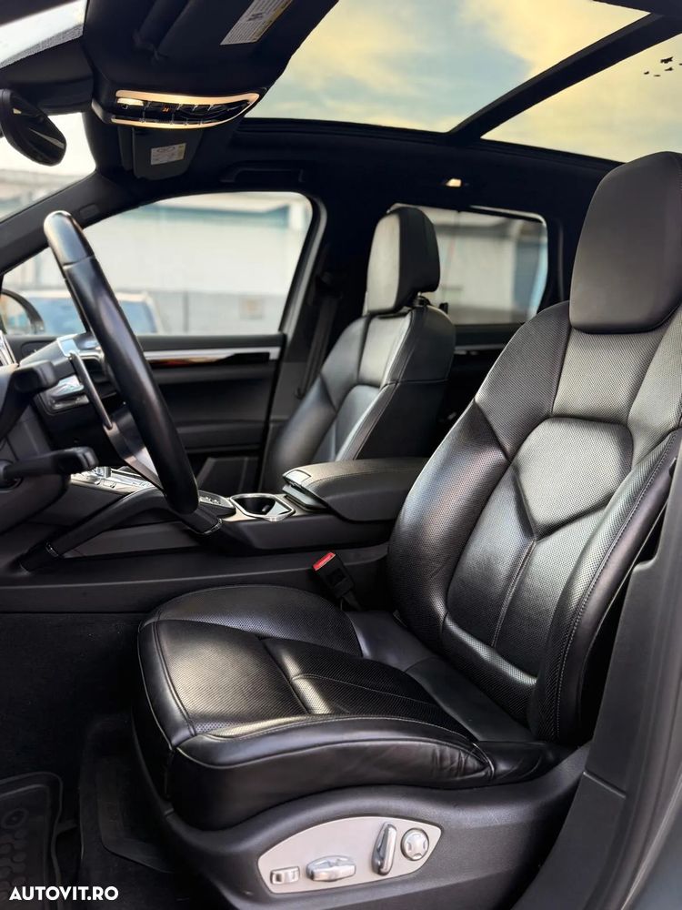 Porsche Cayenne Diesel Tiptronic S - 18