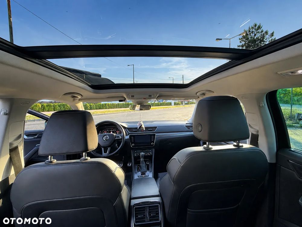 Skoda Superb 2019 photo 4