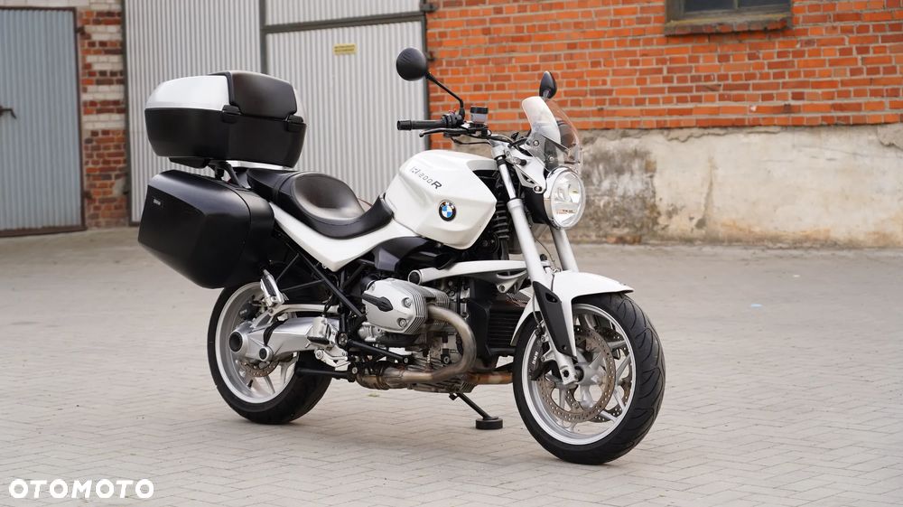 BMW R - 1