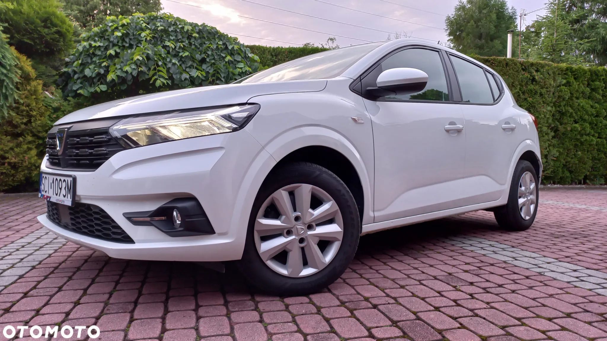 Dacia Sandero 1.0 TCe Laureate S&S - 1